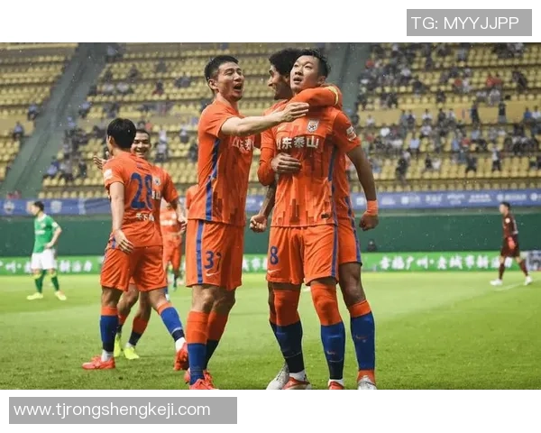 南京足球队以54分稳居世界锦标赛积分榜首位争夺冠军形势明朗