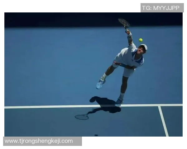 重庆网球队边路渗透战术解析与实战应用探讨